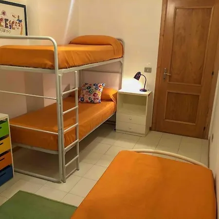 Apartmán 100 Metri Dalla Spiaggia,6 Posti Letto, Posto Auto *